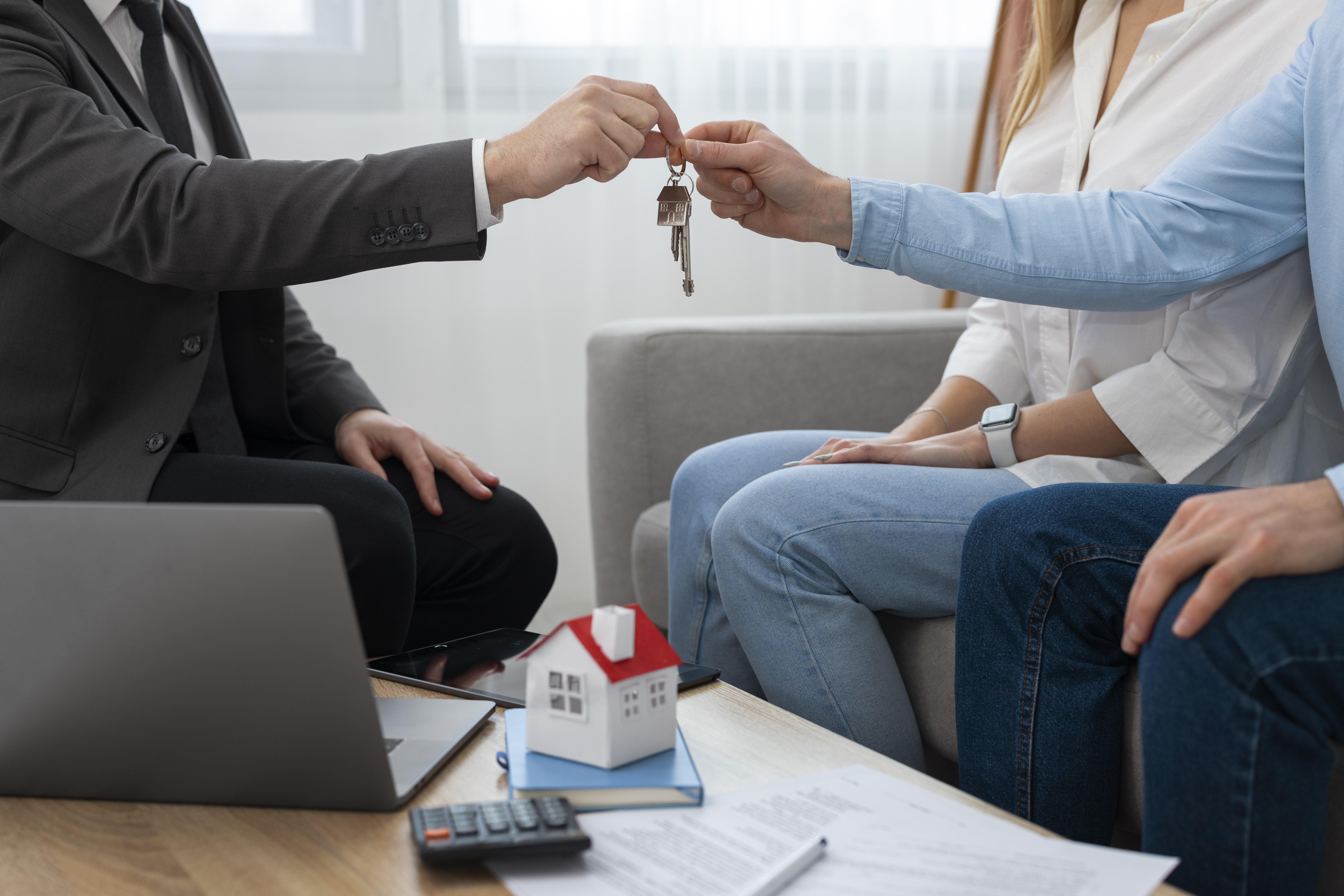 Friends buying a home together