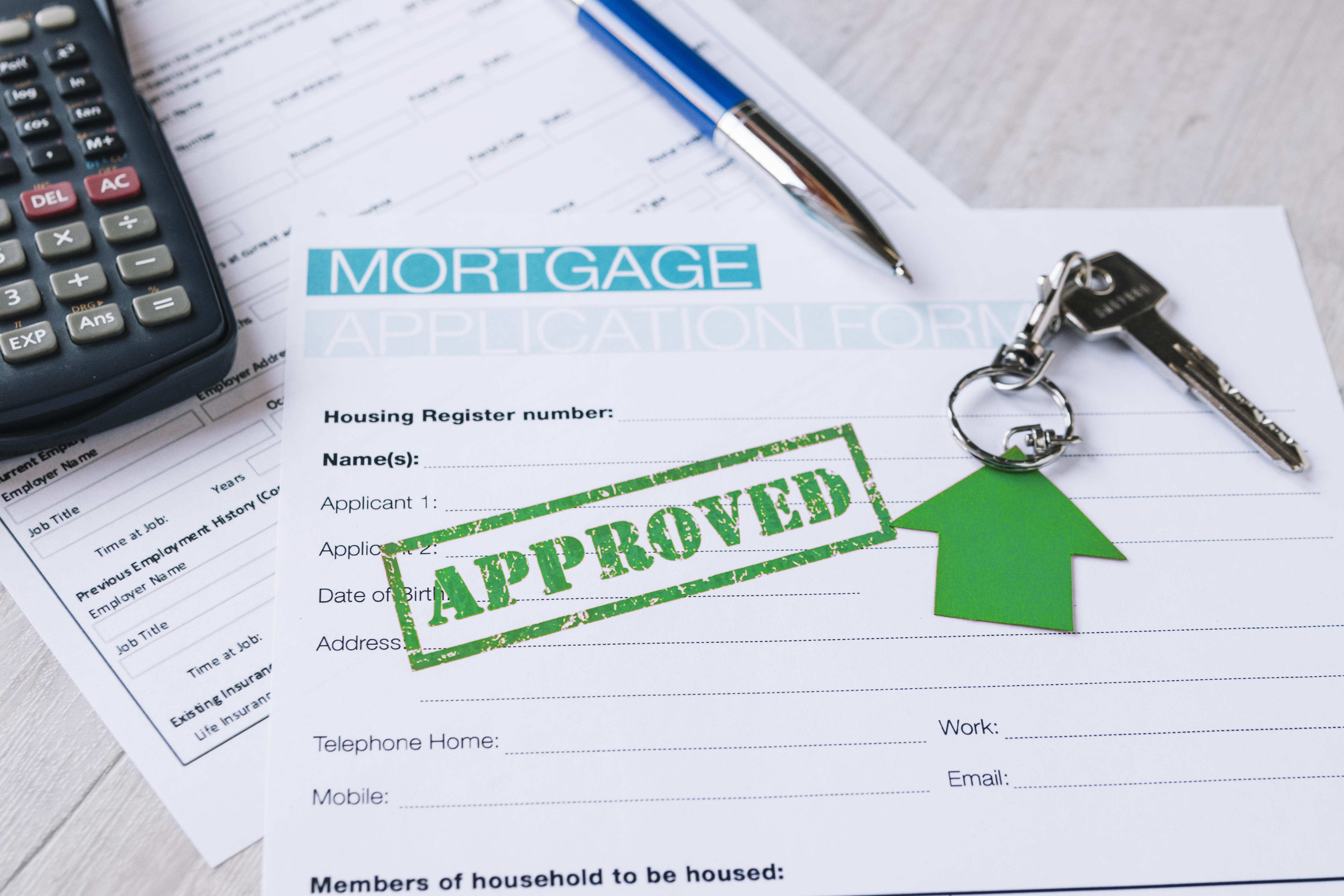 Recently divorced homebuyer reviewing mortgage options